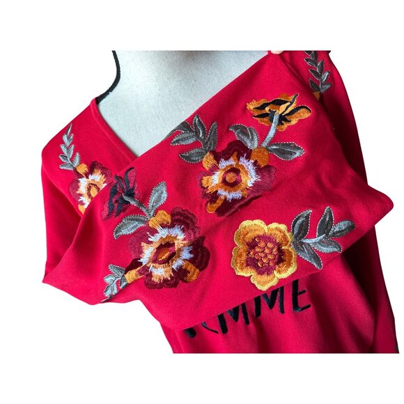 FEMME Red Long Bell Sleeve V-Neck Top Floral Embroidery Soft Flattering XL - Picture 5 of 8
